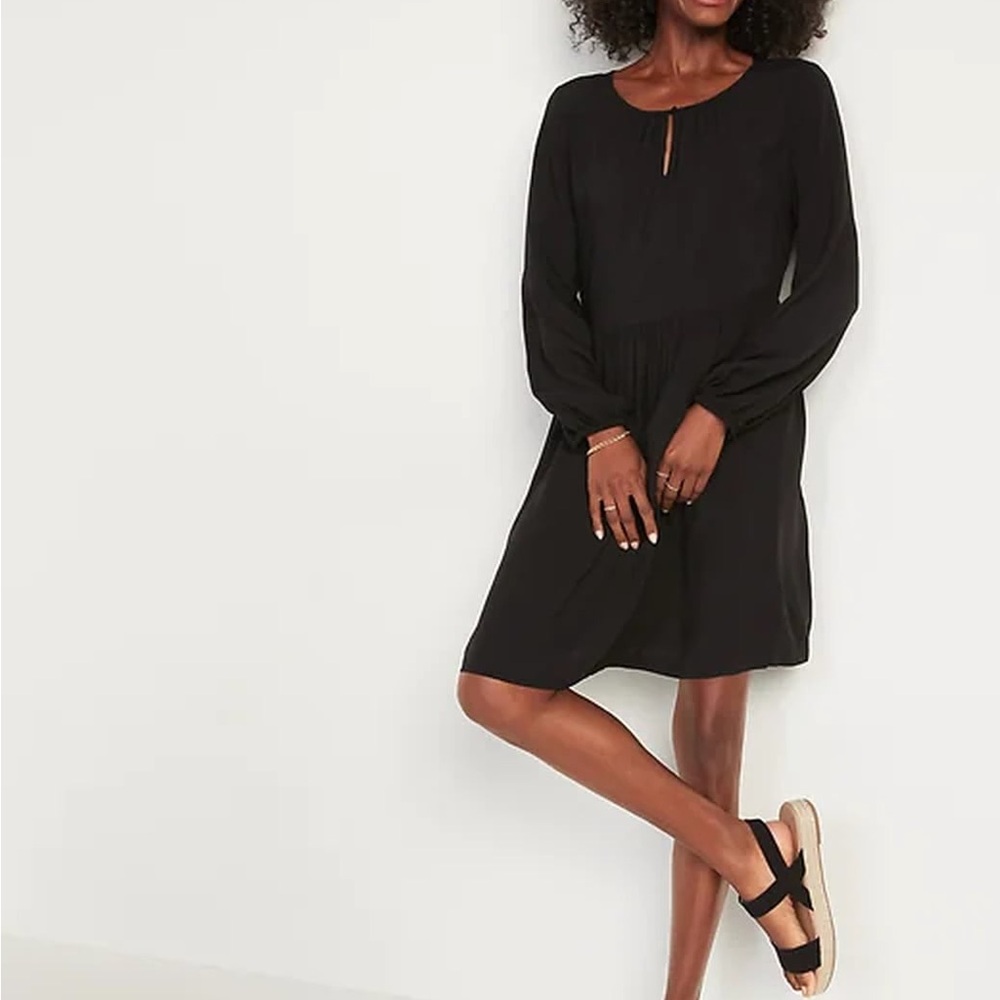 Old Navy Black dress